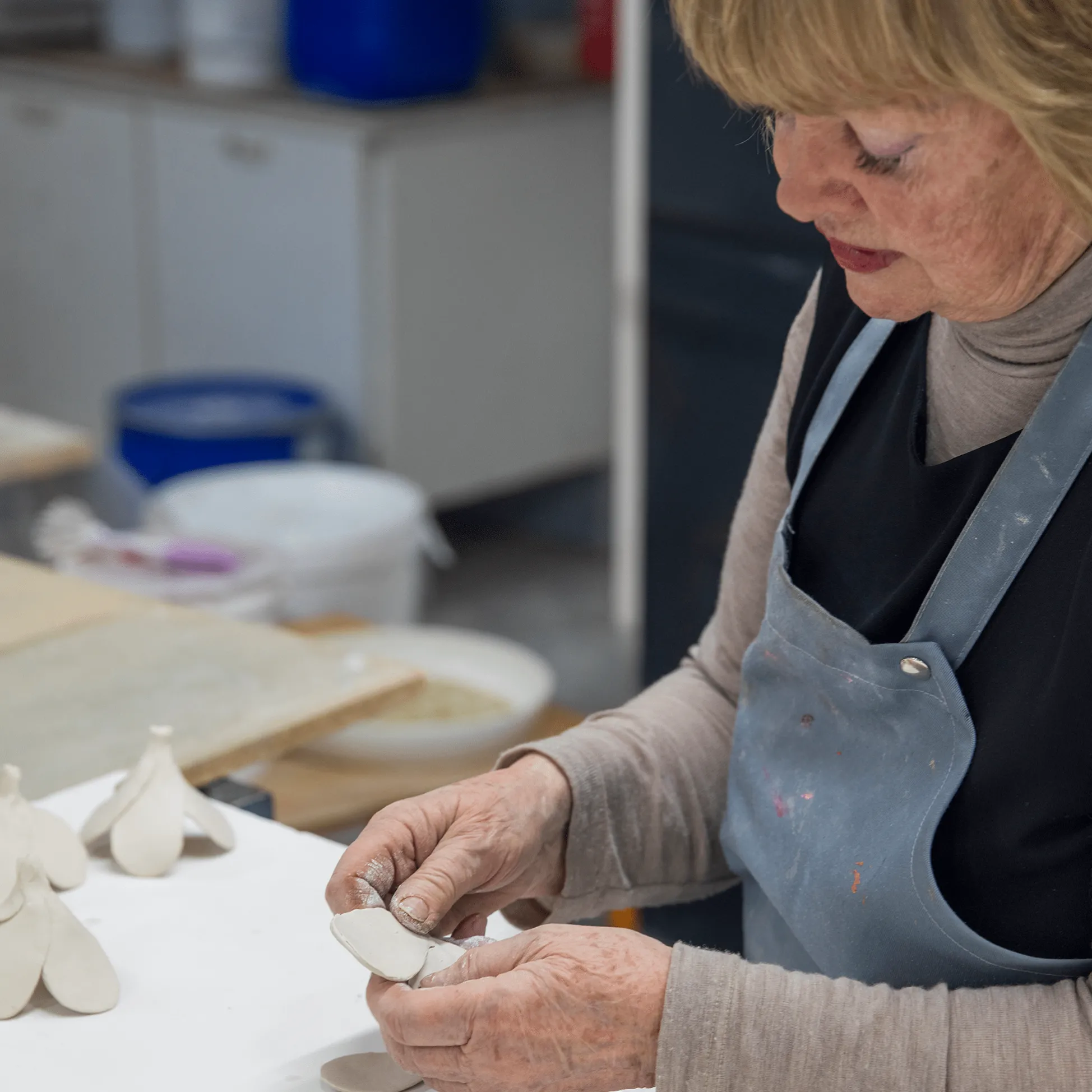 Leinikki Studio Kukkaveistos